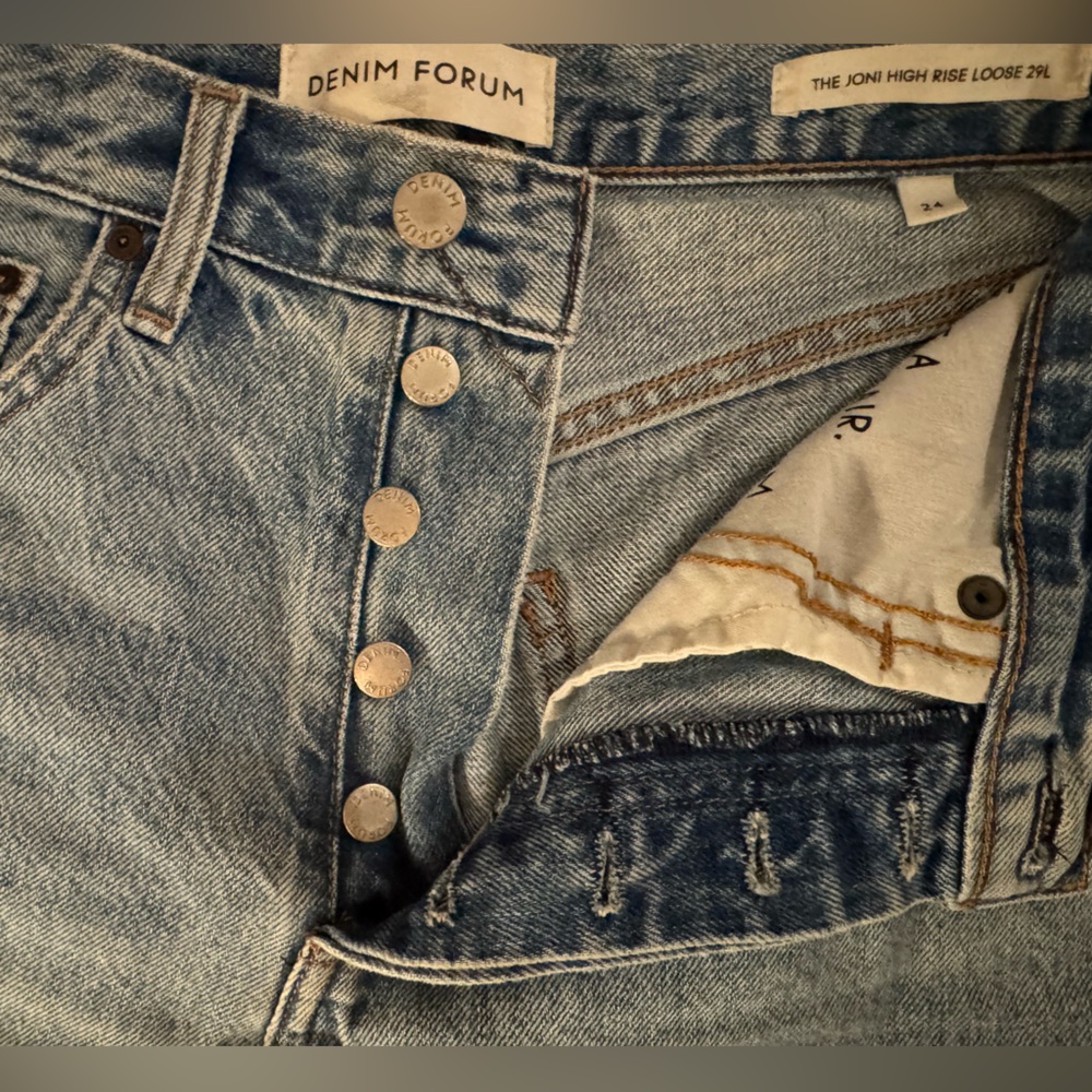 Denim Forum Joni High Rise Loose 29L inseam 28”| Aritzia | US 24 | 100%Cotton - Picture 7 of 16
